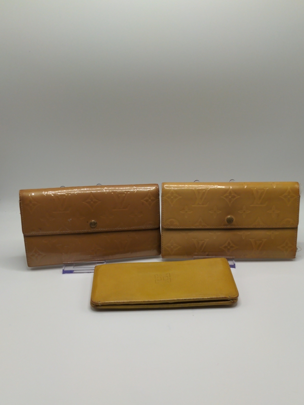 2 Louis Vuitton Vernis Wallets + HIROFU Leather Wallet – 3 Piece Designer Lot